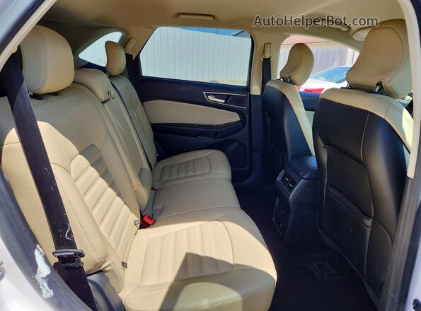2FMPK4J93HBC48293 2017 FORD EDGE White Rear interior view