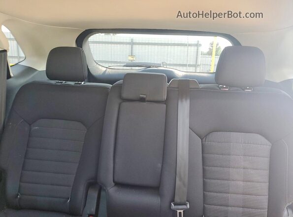 2FMPK4J93HBC67619 2017 FORD EDGE Silver Widok tylnych siedzeń