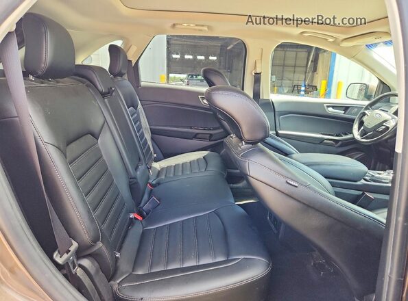 2FMPK4J93KBB34494 2019 FORD EDGE Beige Вид задніх сидінь