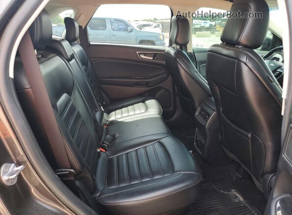 2FMPK4J93LBA29651 2020 FORD EDGE Gray Vista interior trasera