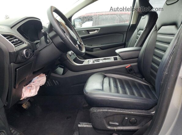 2FMPK4J93RBA12664 2024 FORD EDGE Серебряный Вид салона спереди