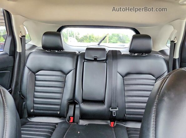 2FMPK4J94PBA31477 2023 FORD EDGE White Widok tylnych siedzeń