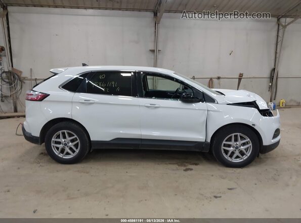 2FMPK4J95NBA93628 2022 FORD EDGE White Rear interior view