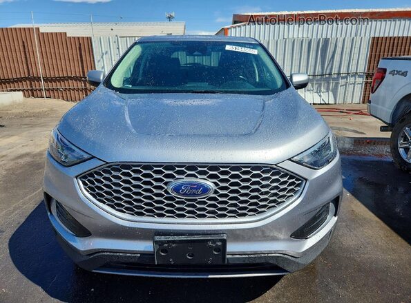2FMPK4J95PBA30886 2023 FORD EDGE Silver Widok z przodu