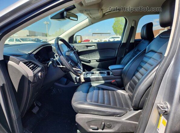 2FMPK4J95PBA30886 2023 FORD EDGE Silver Widok wnętrza z przodu