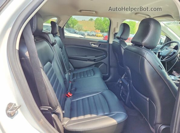 2FMPK4J95RBA46864 2024 FORD EDGE White Rear interior view