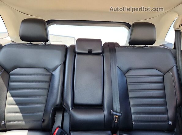 2FMPK4J98JBC36646 2018 FORD EDGE Black Widok tylnych siedzeń