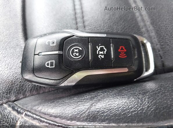 2FMPK4J9XGBC05388 2016 FORD EDGE Red Widok deski rozdzielczej