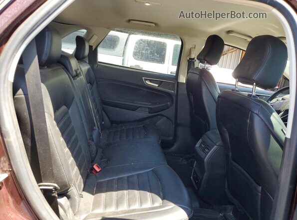 2FMPK4J9XPBA12237 2023 FORD EDGE Burgundy Widok tylnych siedzeń