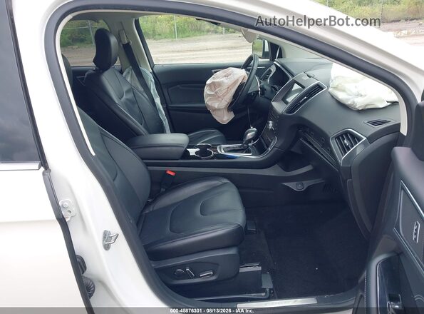 2FMPK4K93HBC21156 2017 FORD EDGE White Widok wnętrza z przodu