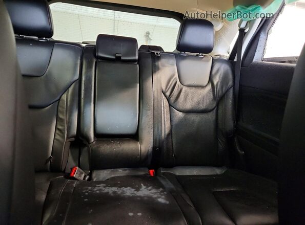 2FMPK4K93LBB24774 2020 FORD EDGE White Widok tylnych siedzeń