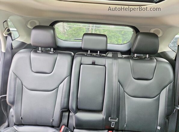 2FMPK4K94JBB80526 2018 FORD EDGE Black Rear seats view