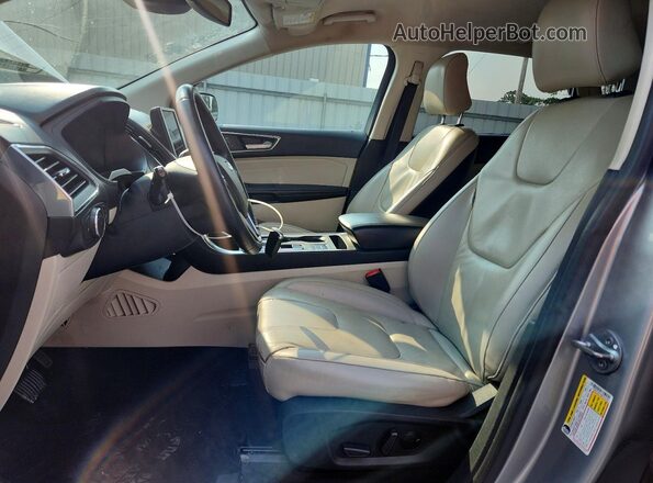 2FMPK4K94NBA55595 2022 FORD EDGE Silver Vista interior delantera