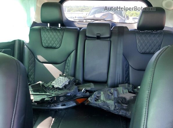 2FMPK4K95RBA93357 2024 FORD EDGE Silver Widok tylnych siedzeń