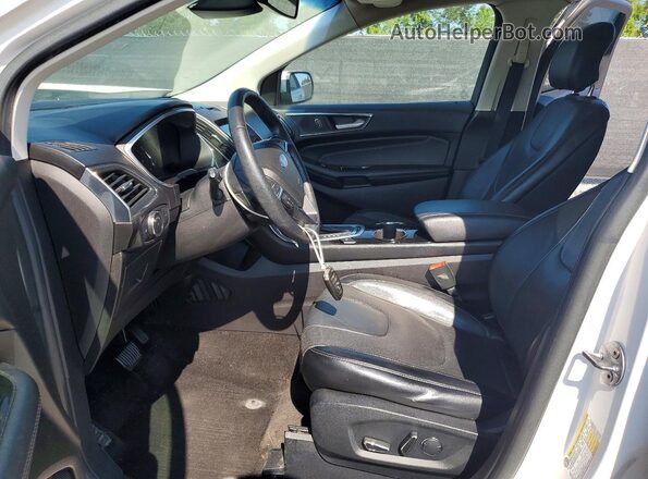 2FMPK4K96HBC57357 2017 FORD EDGE Белый Вид салона спереди