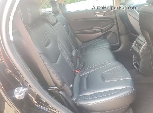 2FMPK4K98PBA26958 2023 FORD EDGE Black Widok wnętrza z tyłu