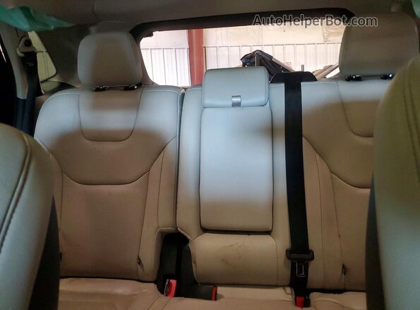 2FMPK4K9XHBB98944 2017 FORD EDGE Tan Vista de los asientos traseros