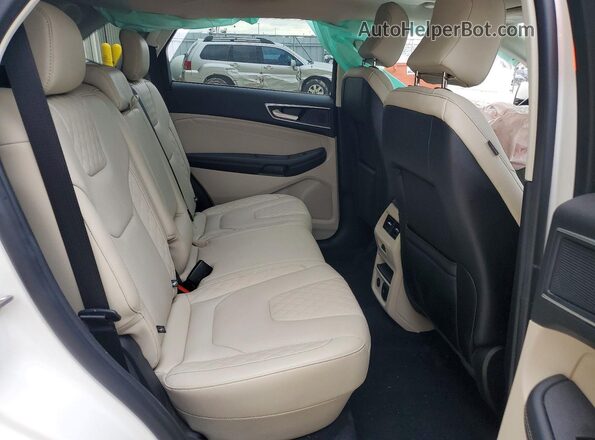 2FMPK4K9XRBA63156 2024 FORD EDGE White Rear interior view