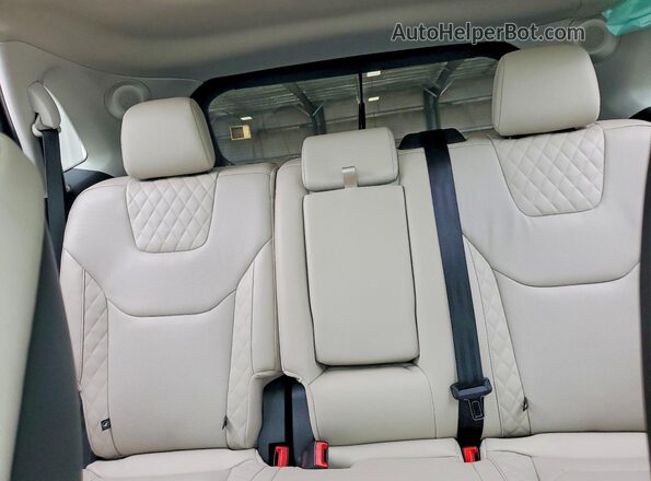 2FMPK4K9XRBA63156 2024 FORD EDGE White Rear seats view