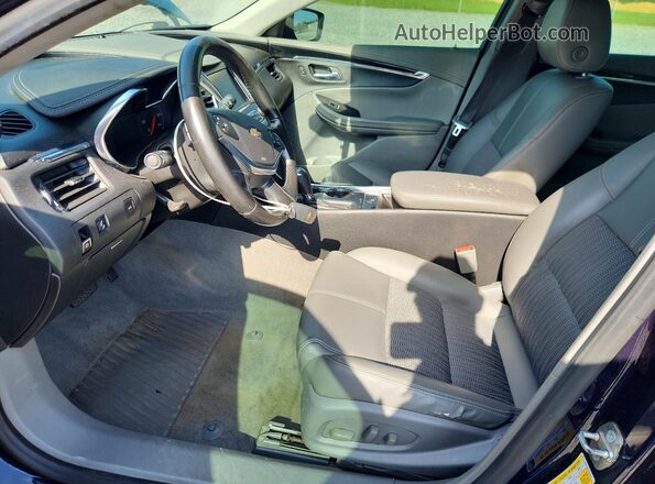 2G1105S30J9120227 2018 CHEVROLET IMPALA Blue Widok wnętrza z przodu