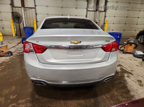 2G1105S32K9140786 2019 CHEVROLET IMPALA Silver Вид ззаду
