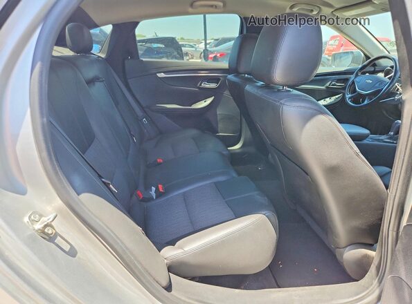 2G1105S33H9127361 2017 CHEVROLET IMPALA Gray Widok tylnych siedzeń