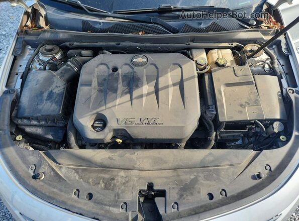 2G1105S35K9124243 2019 CHEVROLET IMPALA Silver Widok wnętrza z tyłu
