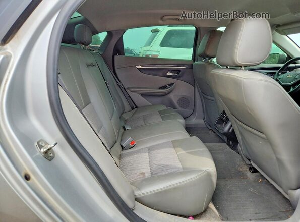 2G1105S36J9138991 2018 CHEVROLET IMPALA Silver Vista de los asientos traseros
