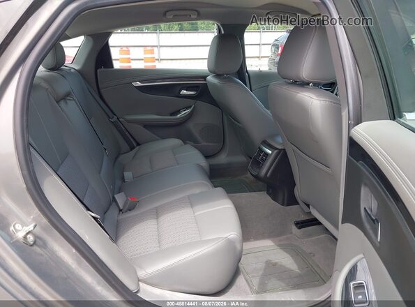 2G1105S37J9115980 2018 CHEVROLET IMPALA Gray Vista de la etiqueta del VIN