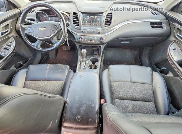 2G1105S39H9100696 2017 CHEVROLET IMPALA Blue Widok deski rozdzielczej