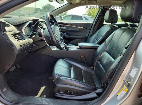 2G1105S39L9105308 2020 CHEVROLET IMPALA Silver Widok wnętrza z przodu