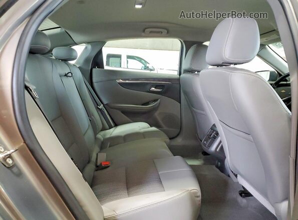 2G1105SA1J9136595 2018 CHEVROLET IMPALA Gray Vista de los asientos traseros