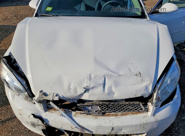 2G1WB5E39G1104773 2016 CHEVROLET IMPALA White Widok wnętrza z tyłu