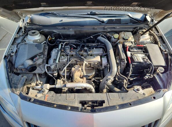 2G4GK5EX3G9111276 2016 BUICK REGAL Silver Vista interior trasera