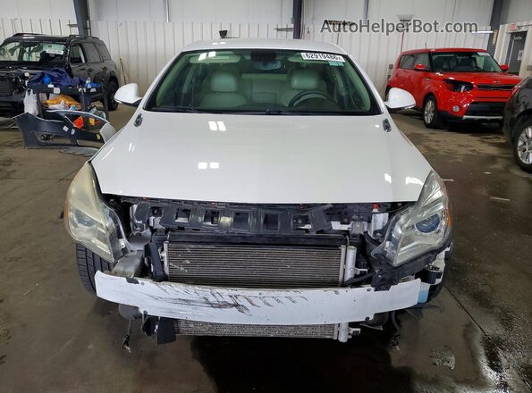 2G4GL5EX4H9168715 2017 BUICK REGAL White Widok z przodu