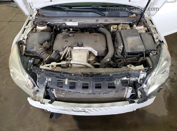 2G4GL5EX4H9168715 2017 BUICK REGAL White Widok wnętrza z tyłu