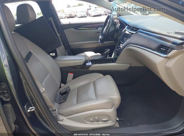 2G61M5S34H9144698 2017 CADILLAC XTS Gray Вид салону спереду