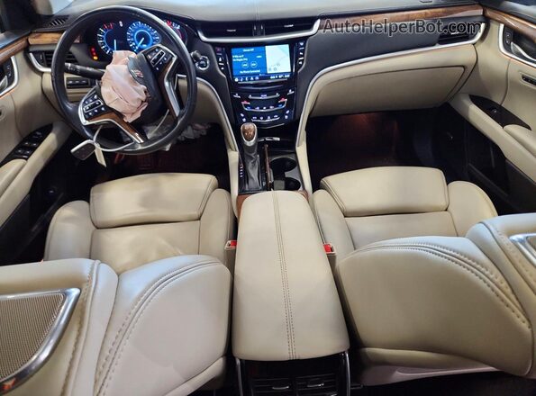 2G61P5S31K9100978 2019 CADILLAC XTS Gray Widok deski rozdzielczej