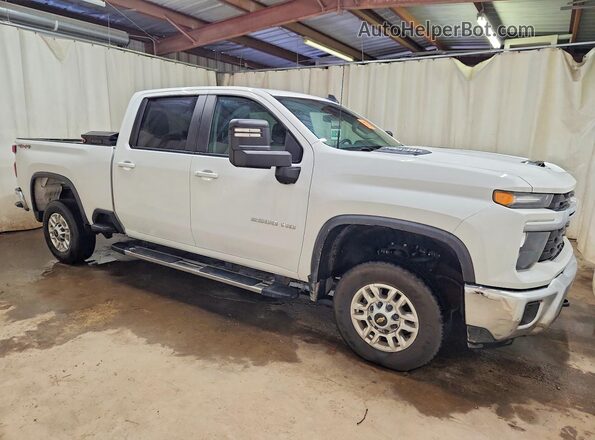 2GC1KNE73T1124970 2026 CHEVROLET SILVERADO Белый Передняя правая четверть