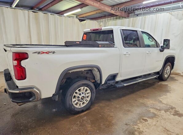2GC1KNE73T1124970 2026 CHEVROLET SILVERADO Белый Задняя правая четверть