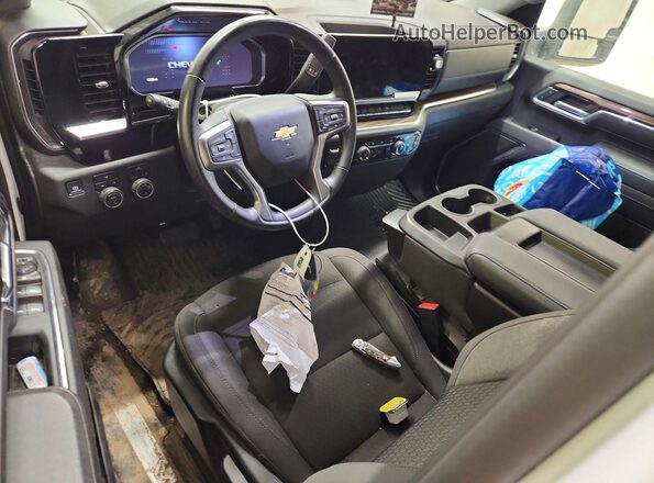 2GC1KNE73T1124970 2026 CHEVROLET SILVERADO Белый Вид панели приборов