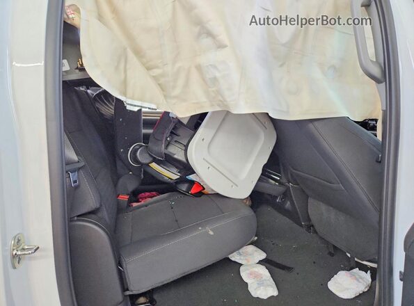 2GC1KNE73T1160089 2026 CHEVROLET SILVERADO White Вид задніх сидінь