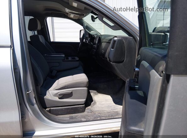 2GC2KREGXK1111997 2019 CHEVROLET SILVERADO Silver Սալոնի դիմացի տեսք