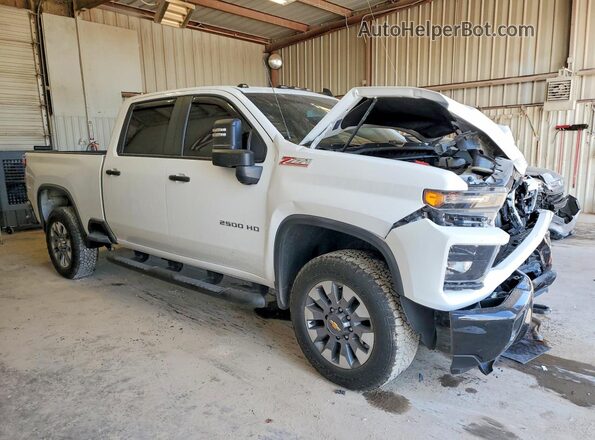 2GC4KME77T1152892 2026 CHEVROLET SILVERADO Белый Передняя правая четверть