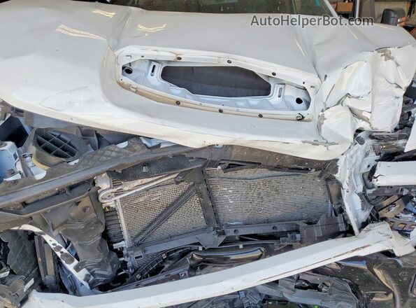 2GC4KME77T1152892 2026 CHEVROLET SILVERADO Белый Вид задней части салона