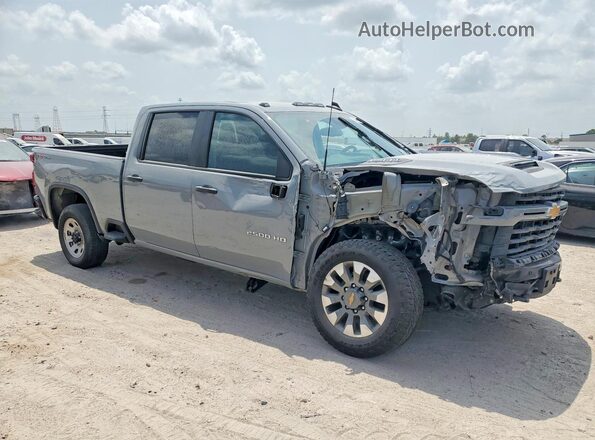 2GC4KME78S1152477 2025 CHEVROLET SILVERADO Silver Przód prawy
