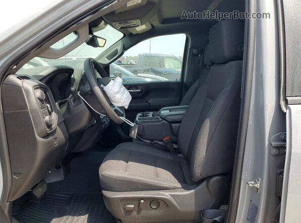 2GC4KME78S1152477 2025 CHEVROLET SILVERADO Silver Widok wnętrza z przodu