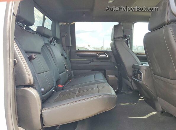 2GC4KREY0T1108321 2026 CHEVROLET SILVERADO White უკანა სავარძლების ხედი