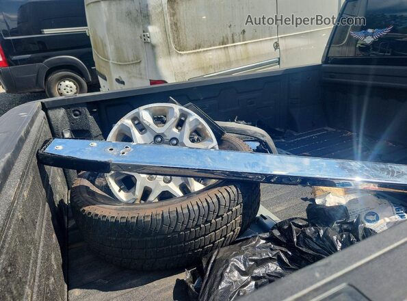 2GC4KUE76T1126851 2026 CHEVROLET SILVERADO Black VIN კოდის სტიკერის ხედი