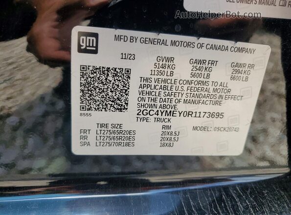 2GC4YMEY0R1173695 2024 CHEVROLET SILVERADO Black Շարժիչի բաժամունքի տեսք